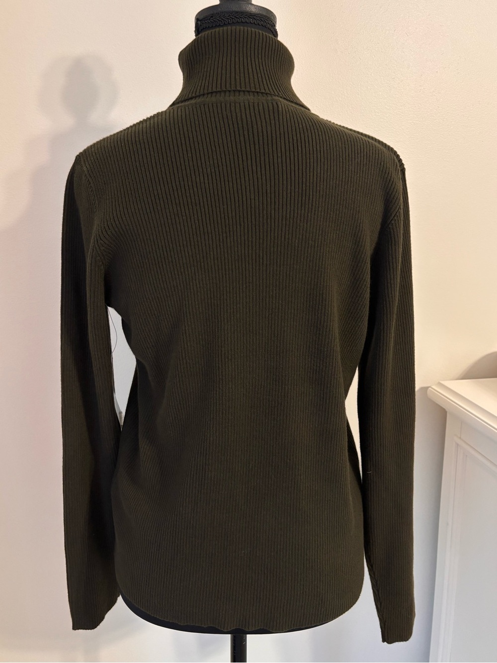 Lauren Ralph Lauren women’s L Dark Olive Green Rib Knit Turtleneck sweater NWT - Picture 2 of 6